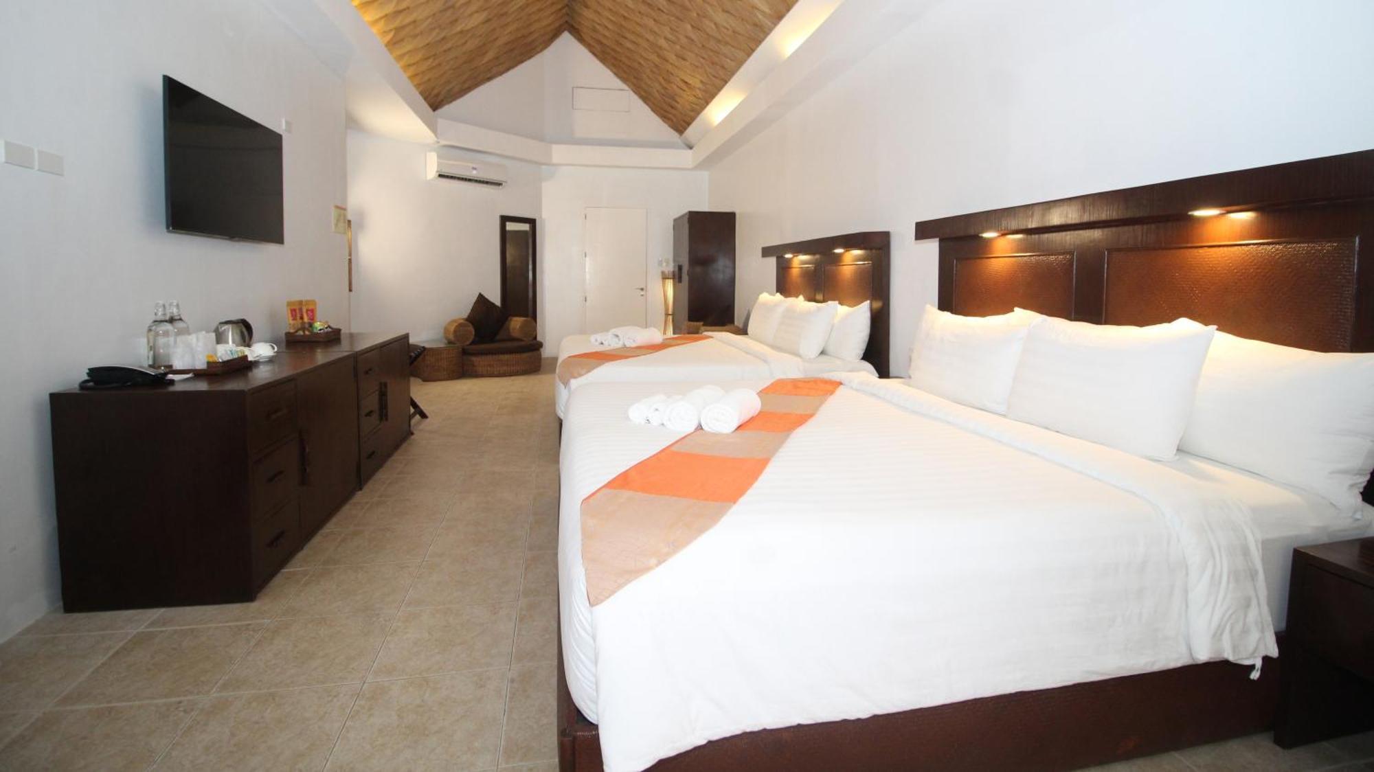 Ambassador In Paradise Balabag  Екстер'єр фото Deluxe Room