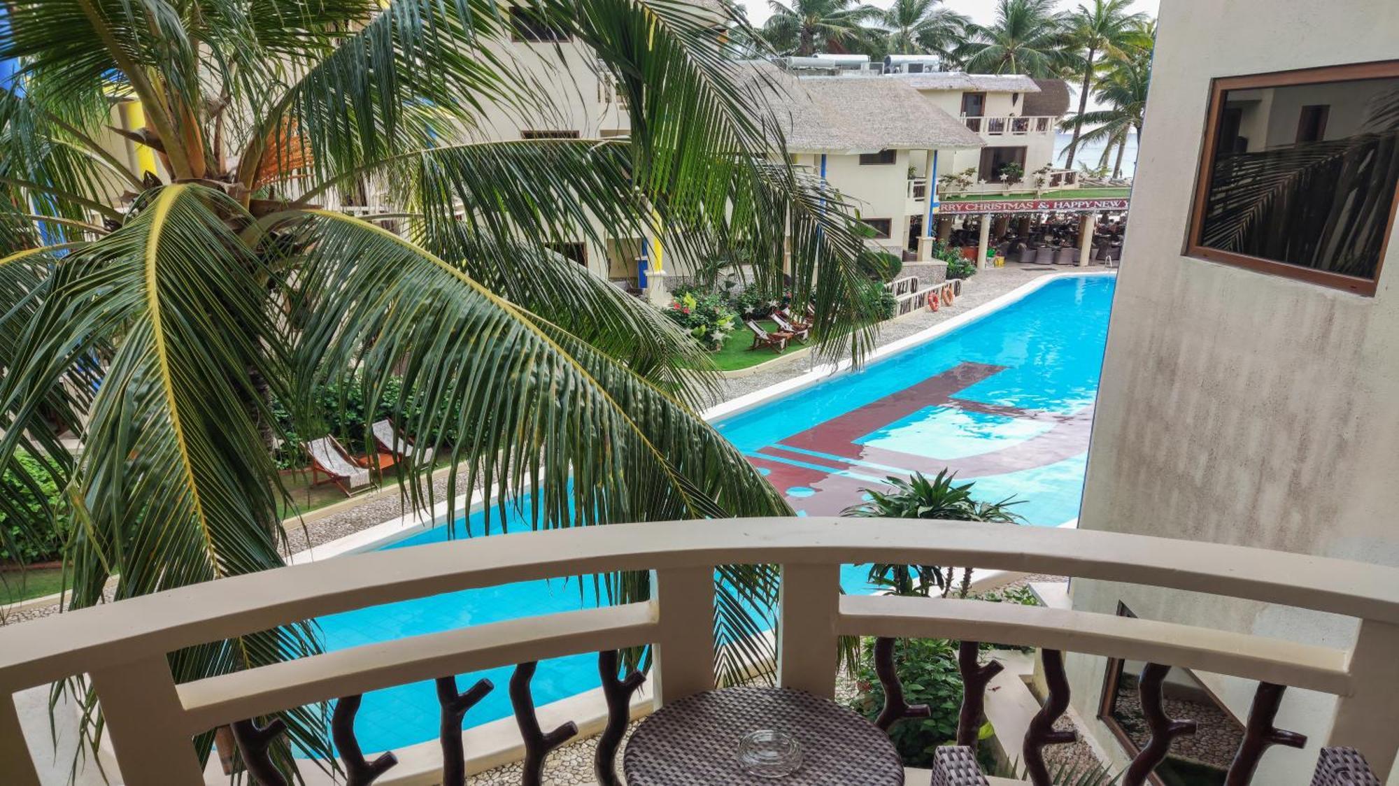Ambassador In Paradise Balabag  Екстер'єр фото The pool at the hotel