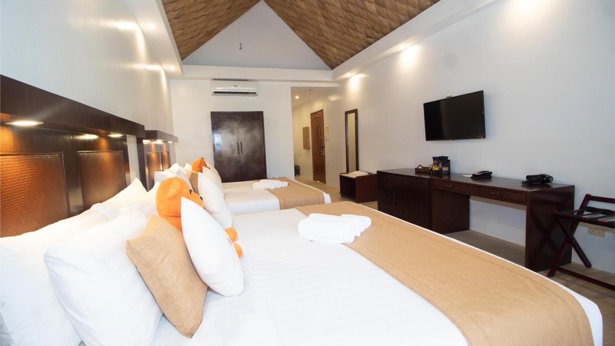 Ambassador In Paradise Balabag  Екстер'єр фото Deluxe Room